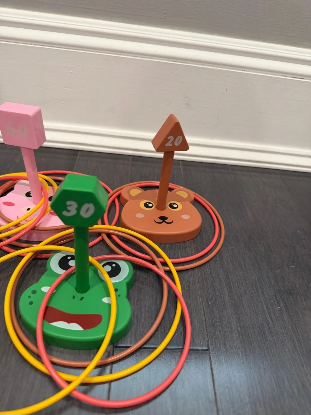 NWOT Plastic Animal Ring Toss Game SMALL Pink, Green, Brown Kids Toddlers